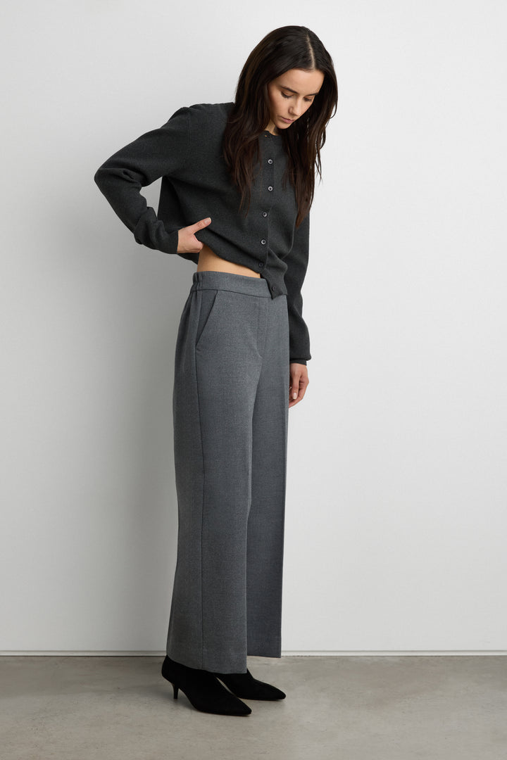 CROPPED HALF ELASTIC WAIST PANT