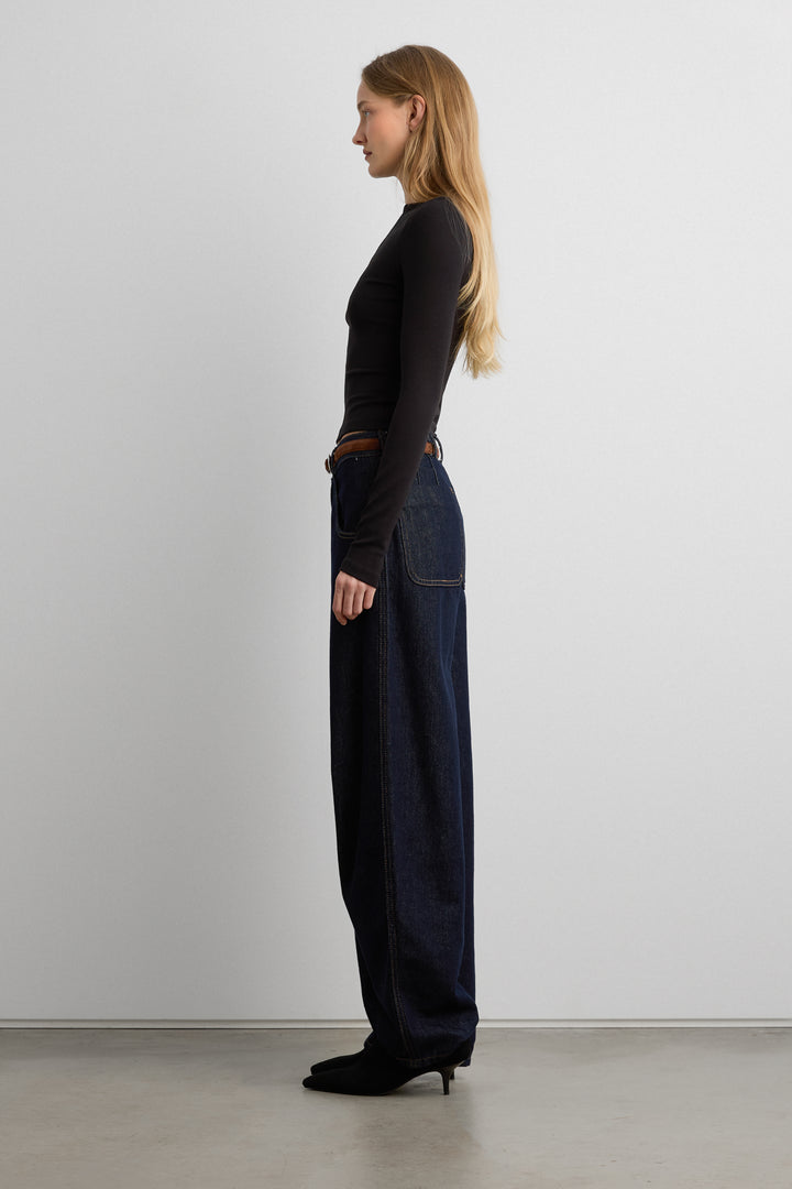 BOAT NECK LONG SLEEVE TOP