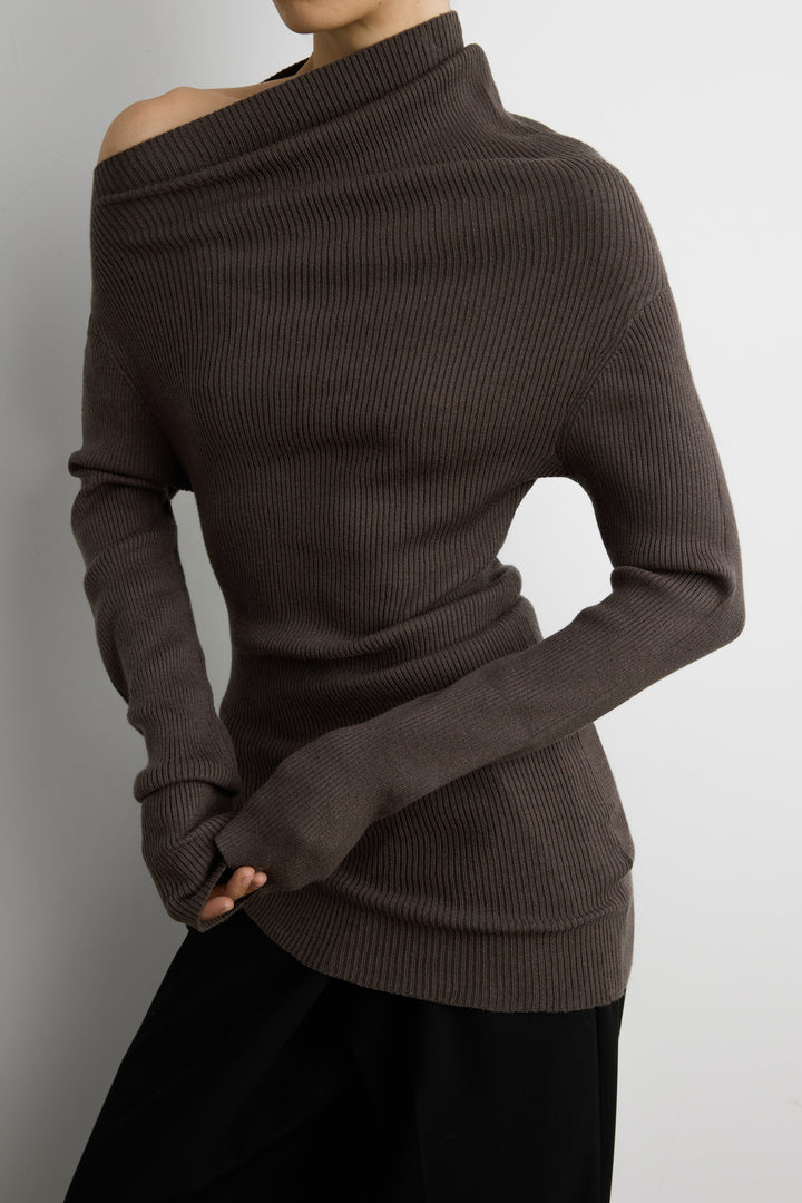 ASYMMETRICAL OFF-SHOULDER RIBBED KNIT TOP